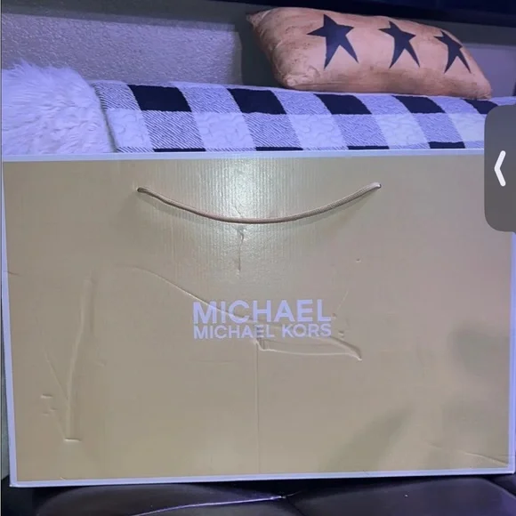 Michael Kors Black and White Snake Print Heeled Boots, PLEASE MAKE OFFERS!! - Picture 6 of 10